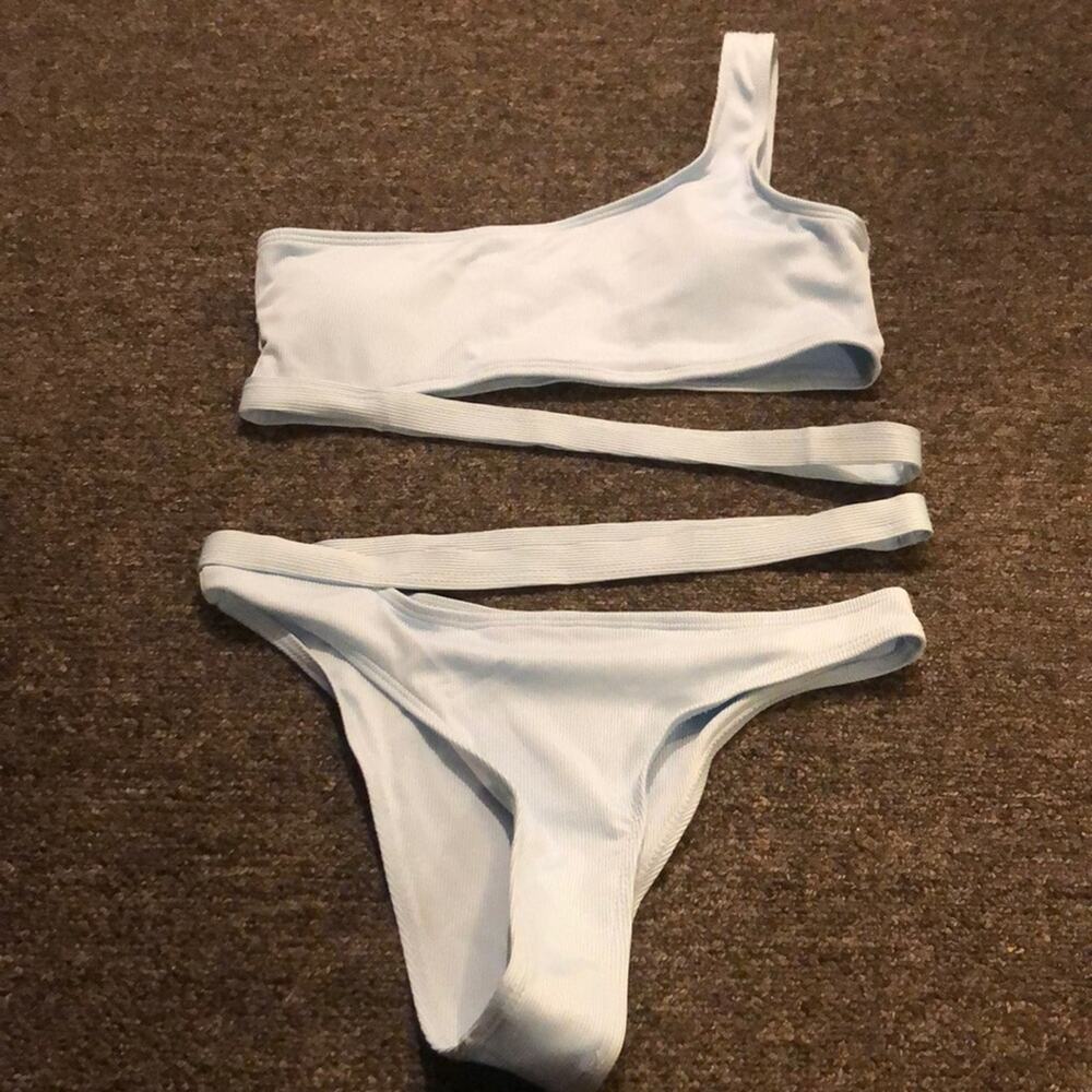 Romwe Brand Light Blue One Strap Bikini Size Medium Strappy